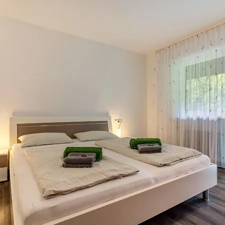 Fuchsmichelhof 2 Apartman *
